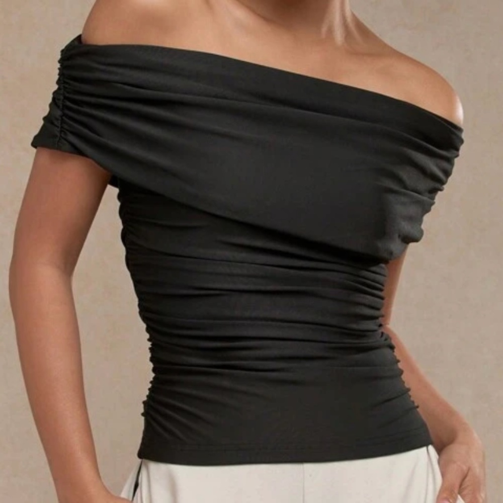 Misguided Black Ruched off the Shoulder Top SZ M